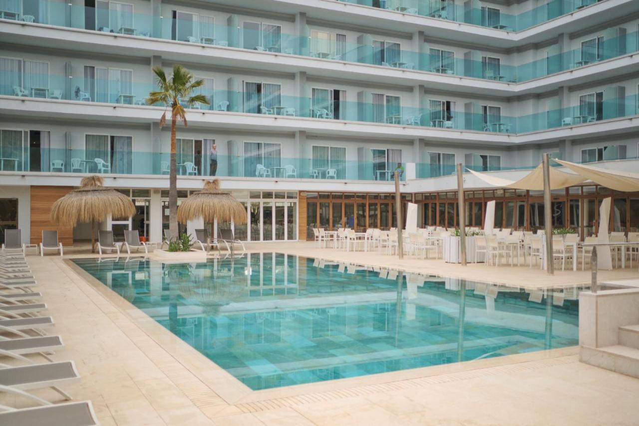 Hotel Bahia Del Sol ซานตาปอนซา ภายนอก รูปภาพ